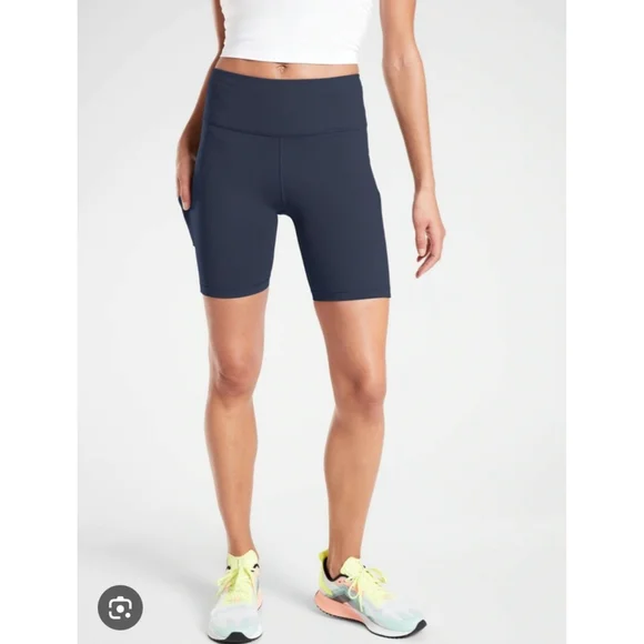 Women's Athleta Ultimate Stash Pocket 7" Athletic Shorts S Navy - Picture 5 of 10